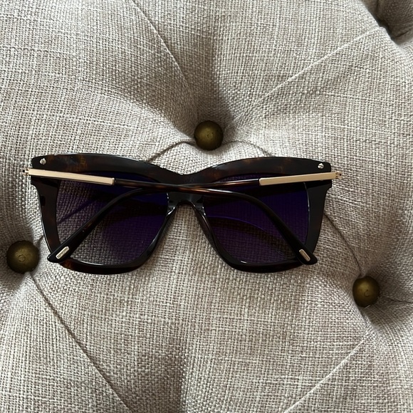 ✅️100% Authentic Tom Ford Tortoise Dasha Sunglasses TF822 polarized - Picture 7 of 11